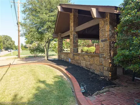 Exterior - 901 S 68th Ln, Fort Smith, AR 72903 photo 10 of 19