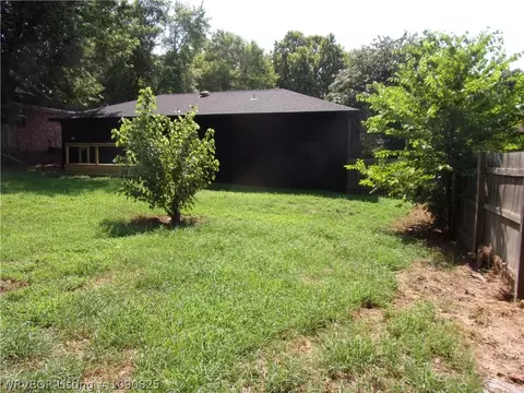 Exterior - 313 S 29th St, Ozark, AR 72949 photo 8 of 10