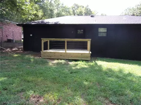 Exterior - 313 S 29th St, Ozark, AR 72949 photo 5 of 10