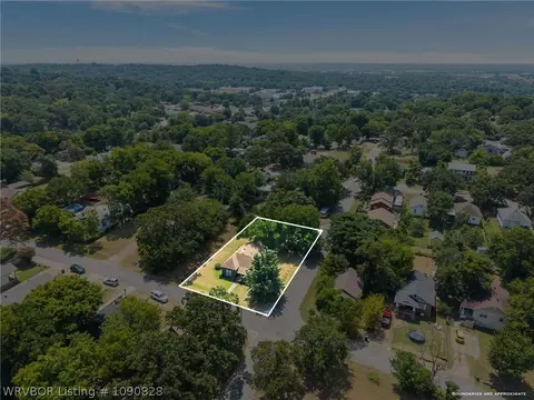 View/Area - 1700 W St, Fort Smith, AR 72901 photo 2 of 3