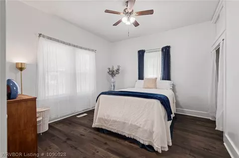 Bedroom - 1700 W St, Fort Smith, AR 72901 photo 1 of 4