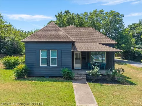 Exterior - 1700 W St, Fort Smith, AR 72901 photo 4 of 9