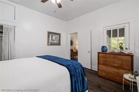 Bedroom - 1700 W St, Fort Smith, AR 72901 photo 2 of 4
