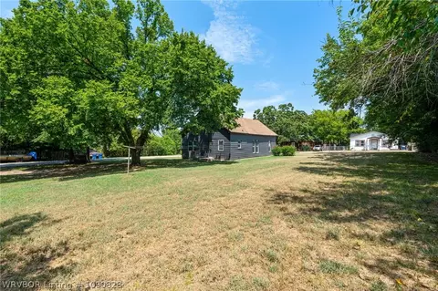 Exterior - 1700 W St, Fort Smith, AR 72901 photo 6 of 9