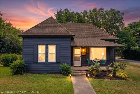 Exterior - 1700 W St, Fort Smith, AR 72901 photo 3 of 9