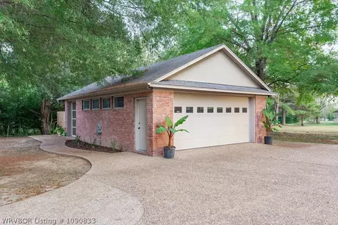 Exterior - 4616 96th St, Fort Smith, AR 72903 photo 7 of 8