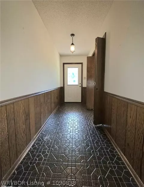 Entry Way - 11916 Donahoe Bnd, Fort Smith, AR 72916 photo 2 of 2
