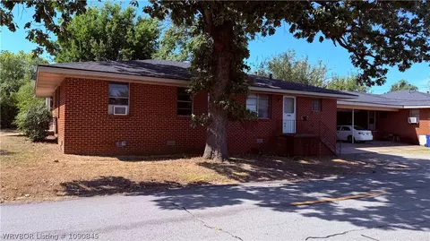 1700 28th St, Fort Smith, AR 72901