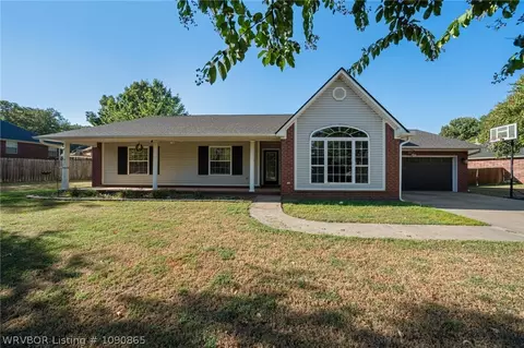 Exterior - 3310 Glen Flora Way, Fort Smith, AR 72908 photo 2 of 6