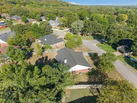 View/Area - 3310 Glen Flora Way, Fort Smith, AR 72908 photo 2 of 7