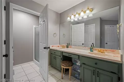 Bath - 3310 Glen Flora Way, Fort Smith, AR 72908 photo 2 of 2