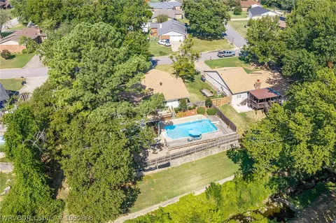 View/Area - 5523 S 92nd St, Fort Smith, AR 72903 photo 4 of 8