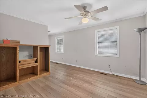 Living - 5523 S 92nd St, Fort Smith, AR 72903 photo 4 of 7