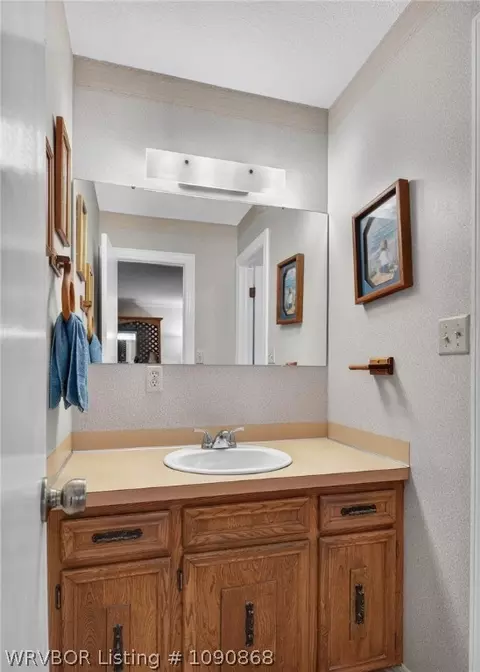 Bath - 5523 S 92nd St, Fort Smith, AR 72903 photo 2 of 6
