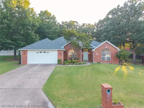 Exterior - 9804 Broadwell St, Fort Smith, AR 72908 photo 3 of 13