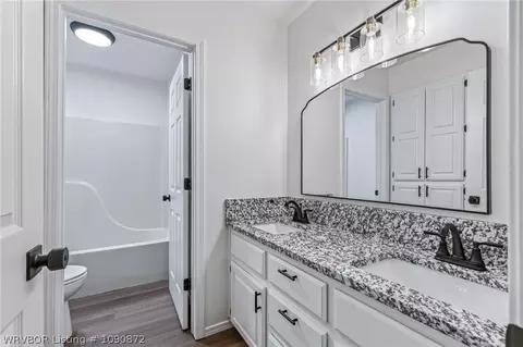 Bath - 9804 Broadwell St, Fort Smith, AR 72908 photo 3 of 3