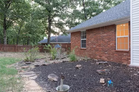 Exterior - 9804 Broadwell St, Fort Smith, AR 72908 photo 10 of 13