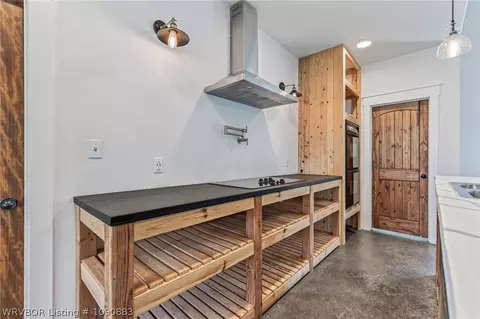Kitchen - 203 S Ross Hampton Rd, Hackett, AR 72937 photo 5 of 5