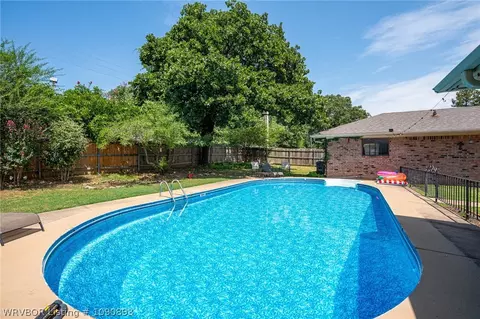 Exterior - 4308 S 35th Dr, Fort Smith, AR 72903 photo 12 of 19