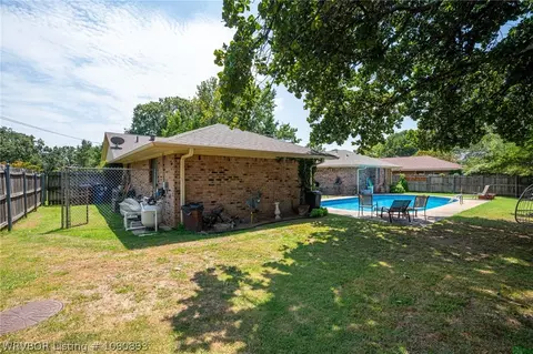 Exterior - 4308 S 35th Dr, Fort Smith, AR 72903 photo 13 of 19
