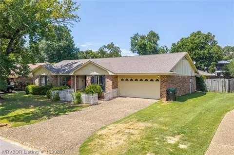 Exterior - 4308 S 35th Dr, Fort Smith, AR 72903 photo 5 of 19