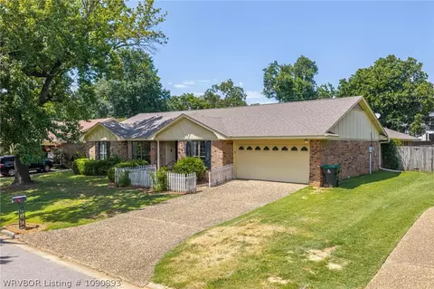 Exterior - 4308 S 35th Dr, Fort Smith, AR 72903 photo 4 of 19
