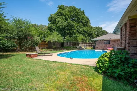 Exterior - 4308 S 35th Dr, Fort Smith, AR 72903 photo 11 of 19
