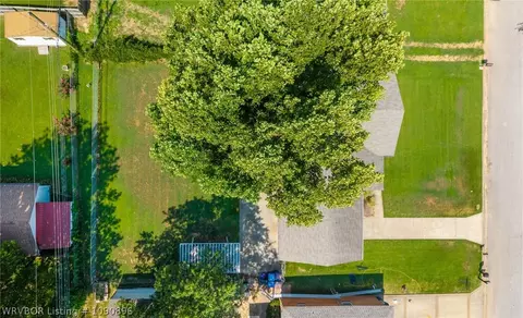 View/Area - 3708 S Carthage St, Fort Smith, AR 72903 photo 5 of 6