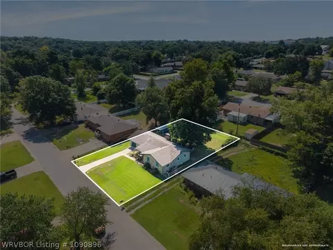 View/Area - 3708 S Carthage St, Fort Smith, AR 72903 photo 3 of 6