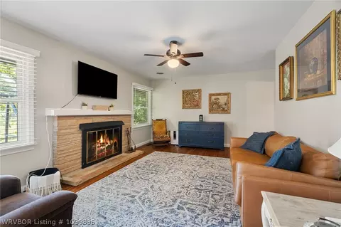 Living - 3708 S Carthage St, Fort Smith, AR 72903 photo 2 of 2