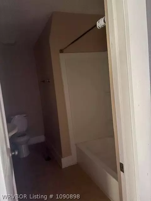 Entry Way - 901 N 46th St, Fort Smith, AR 72903 photo 3 of 4