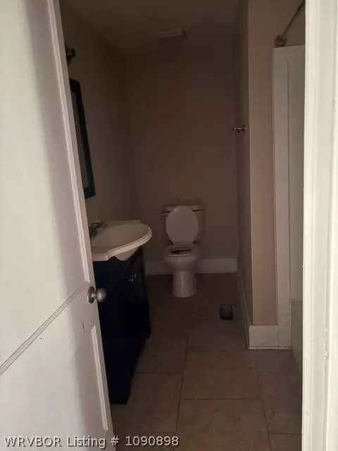 Entry Way - 901 N 46th St, Fort Smith, AR 72903 photo 4 of 4