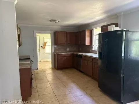 Kitchen - 901 N 46th St, Fort Smith, AR 72903 photo 1 of 1