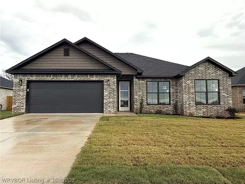 1318 Big Oak Dr, Alma, AR 72921