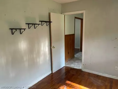 Bedroom - 4423 S 30th St, Fort Smith, AR 72901 photo 3 of 6