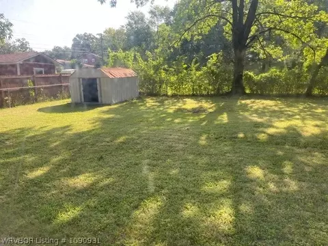Exterior - 4423 S 30th St, Fort Smith, AR 72901 photo 2 of 3