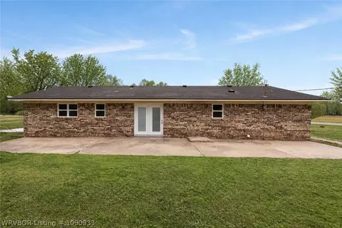 Exterior - 101 N Brook St, Gans, OK 74936 photo 2 of 2