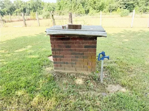 Exterior - 3437 Oak Bend Rd, Cecil, AR 72930 photo 6 of 8