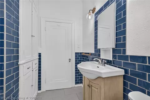 Bath - 1104 S 26th St, Fort Smith, AR 72901 photo 2 of 5