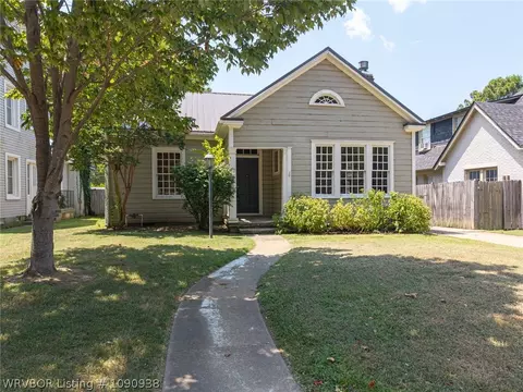 Exterior - 1104 S 26th St, Fort Smith, AR 72901 photo 2 of 12