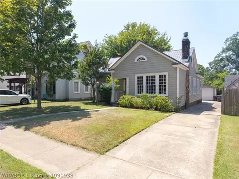 Exterior - 1104 S 26th St, Fort Smith, AR 72901 photo 3 of 12