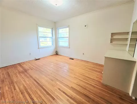 Bedroom - 3805 T St, Fort Smith, AR 72903 photo 3 of 8