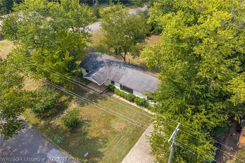 View/Area - 409 W Arch St, Paris, AR 72855 photo 3 of 4