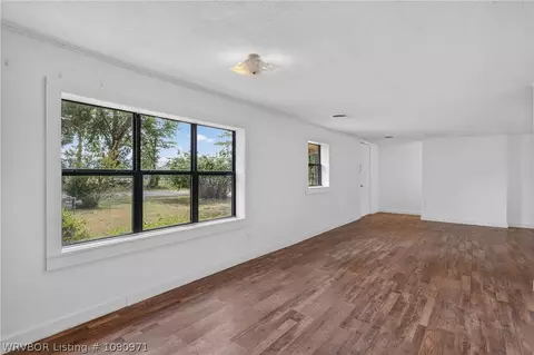 Living - 409 W Arch St, Paris, AR 72855 photo 1 of 7