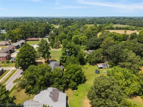 View/Area - 1100 W Main St, Lavaca, AR 72941 photo 3 of 5