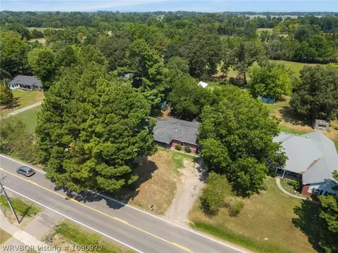 View/Area - 1100 W Main St, Lavaca, AR 72941 photo 2 of 5