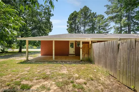 Exterior - 1100 W Main St, Lavaca, AR 72941 photo 3 of 7