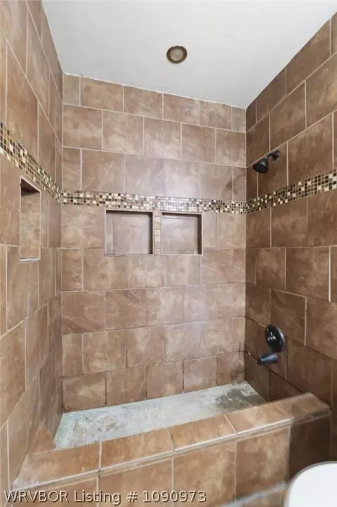 Bath - 3635 Willow St, Fort Smith, AR 72904 photo 3 of 3