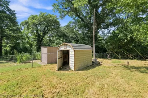 Exterior - 3635 Willow St, Fort Smith, AR 72904 photo 4 of 4