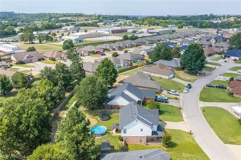 View/Area - 1520 Rockhurst Dr, Fort Smith, AR 72908 photo 12 of 15